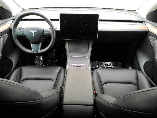 2025 Tesla Model Y Long Range