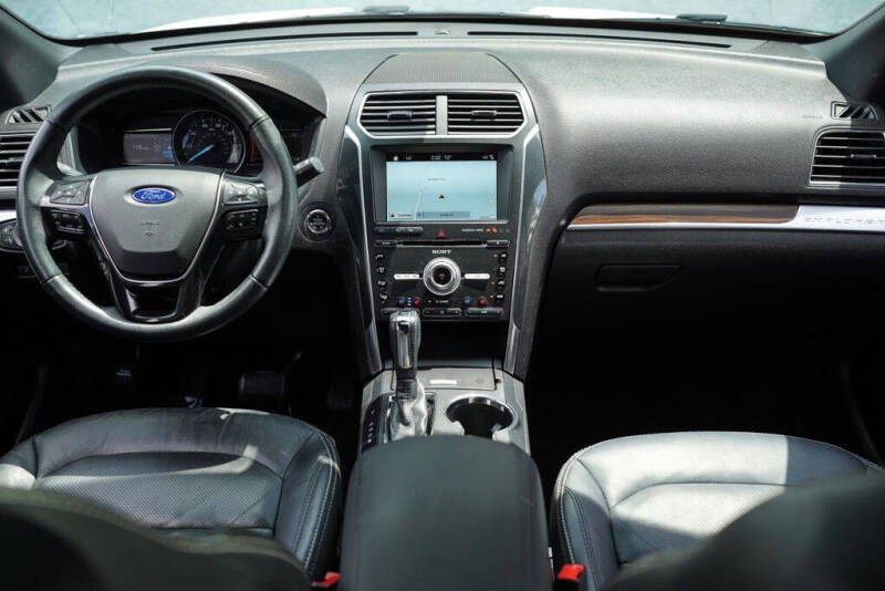 2017 Ford Explorer Limited