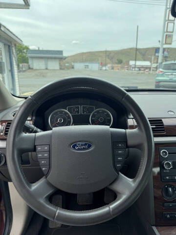 2009 Ford Taurus SE