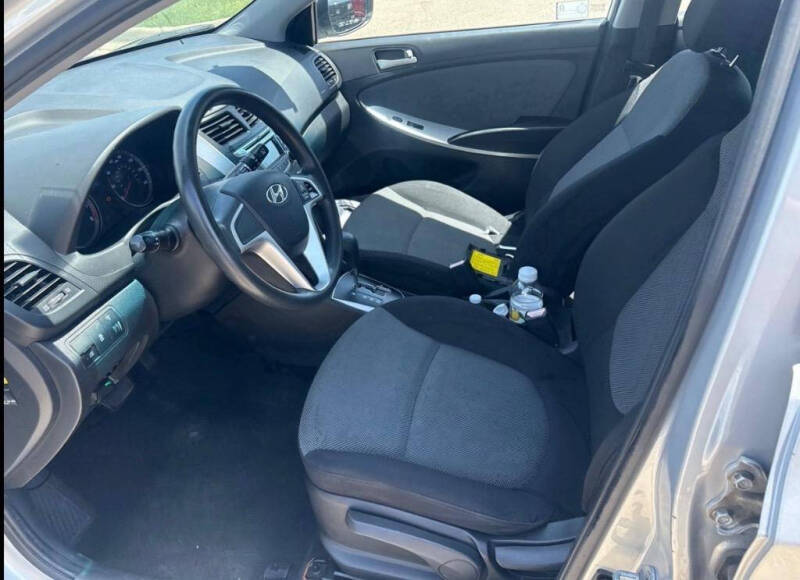 2012 Hyundai Accent GS