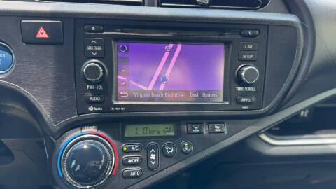 2014 Toyota Prius c Three