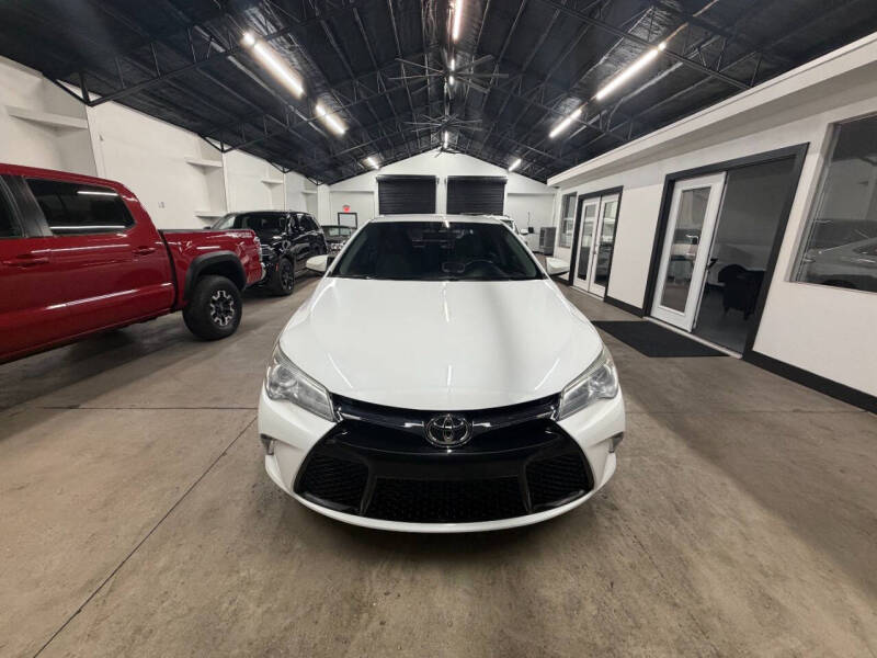 2016 Toyota Camry SE