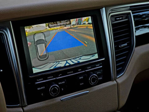 2015 Porsche Macan S