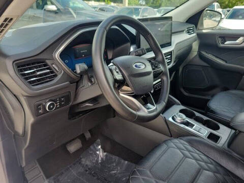 2024 Ford Escape Hybrid Platinum