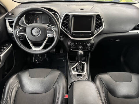 2018 Jeep Cherokee Latitude Plus