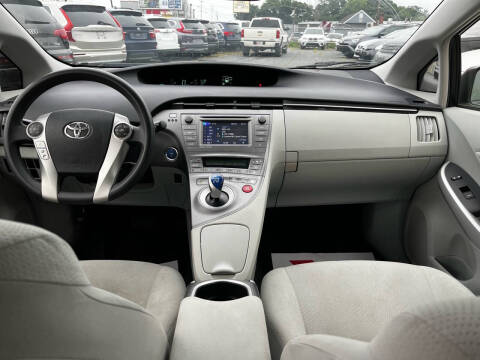 2012 Toyota Prius Three
