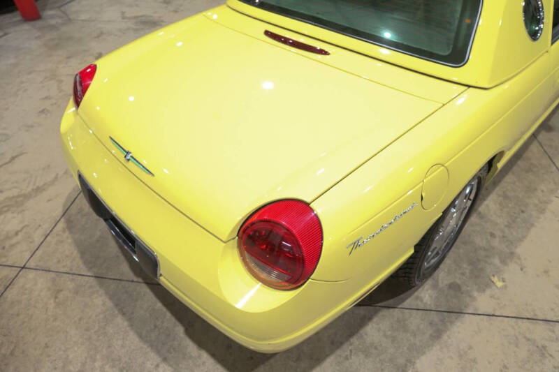 2002 Ford Thunderbird Deluxe
