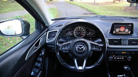 2017 Mazda MAZDA3 Touring