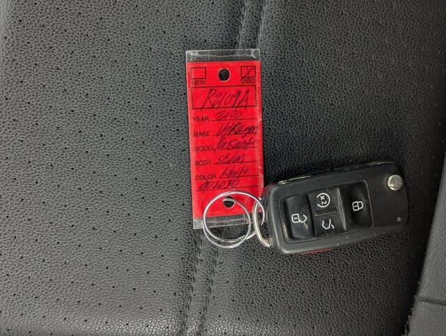 2020 Volkswagen Passat R-Line