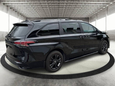 2024 Toyota Sienna XSE 7-Passenger