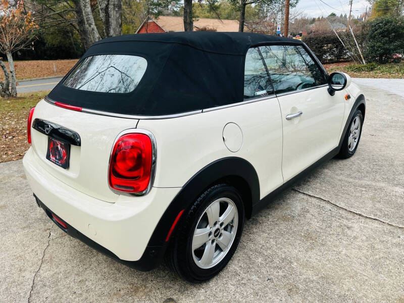 2019 MINI Convertible Base photo 9