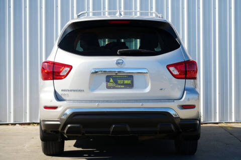 2019 Nissan Pathfinder SV