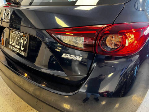 2016 Mazda MAZDA3 i Touring