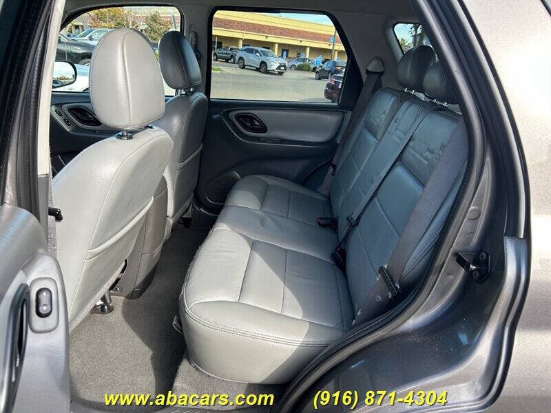 2005 Ford Escape XLT