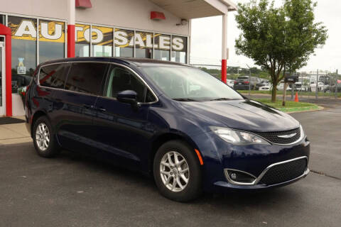 2017 Chrysler Pacifica Touring