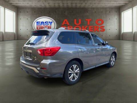 2020 Nissan Pathfinder SL