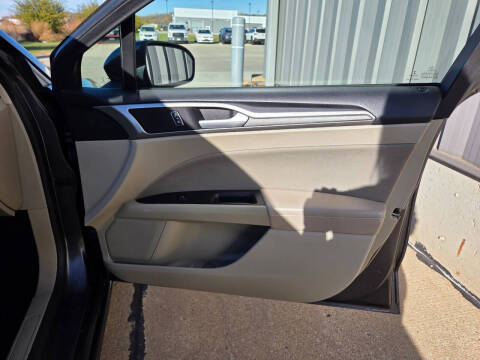 2019 Ford Fusion Hybrid SE