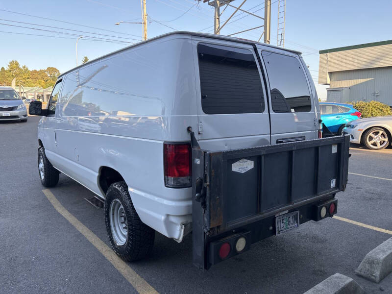 2013 Ford E-Series E-250