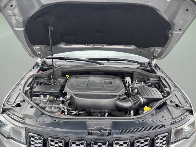 2019 Jeep Grand Cherokee Laredo