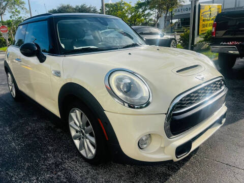 2015 MINI Hardtop 2 Door Cooper S