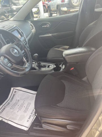 2019 Jeep Cherokee Latitude