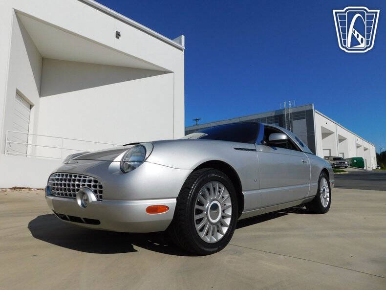2004 Ford Thunderbird Deluxe