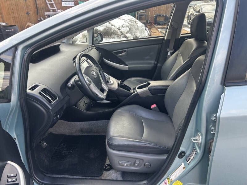 2013 Toyota Prius Three
