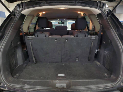 2017 Nissan Pathfinder SV