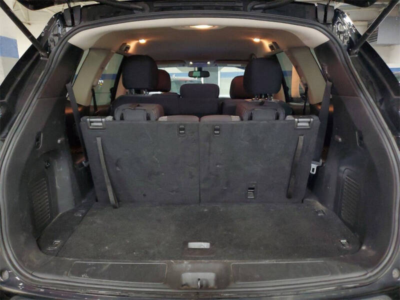 2017 Nissan Pathfinder SV