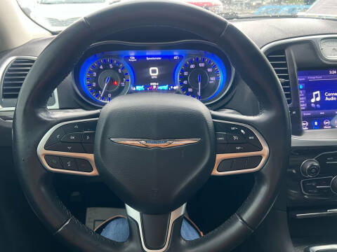 2018 Chrysler 300 Touring