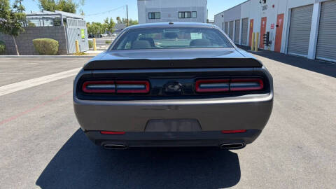 2022 Dodge Challenger SXT
