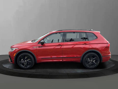 2024 Volkswagen Tiguan SE R-Line Black