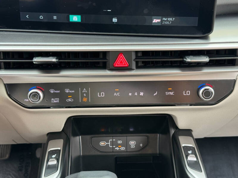 2025 Kia Sorento EX