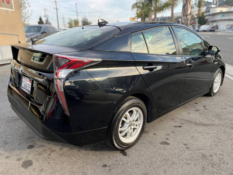 2016 Toyota Prius Two