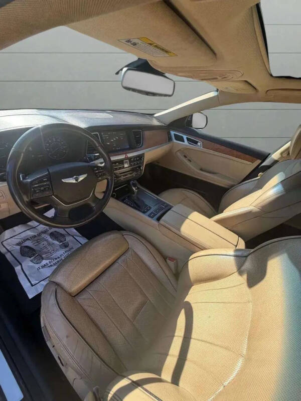 2015 Hyundai Genesis 5.0L