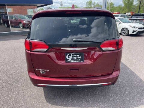 2019 Chrysler Pacifica Touring Plus