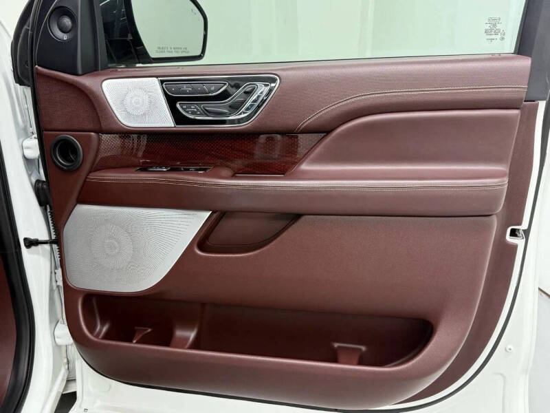 2020 Lincoln Navigator L Black Label