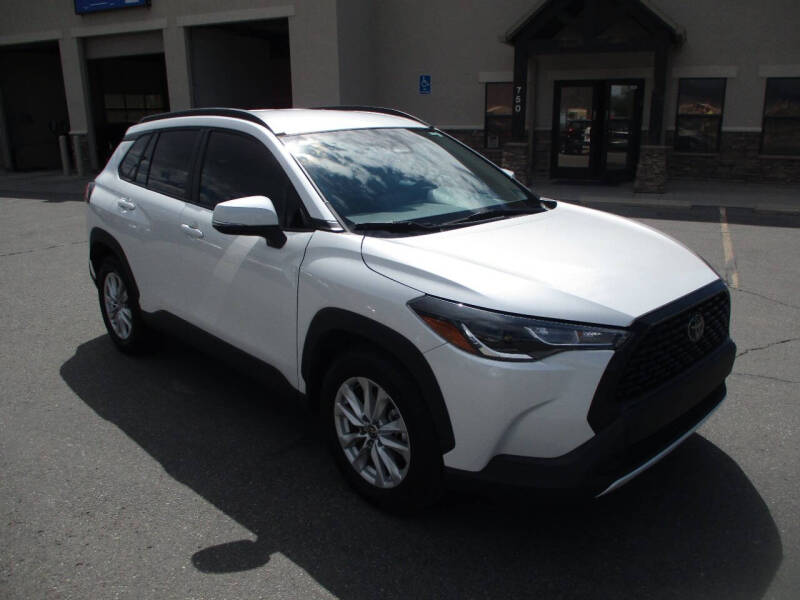 2023 Toyota Corolla Cross LE's photo