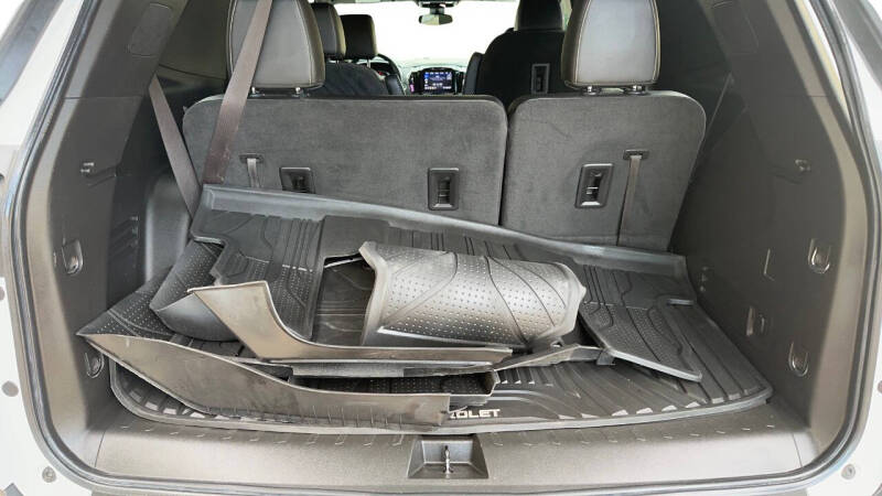 2022 Chevrolet Traverse LT Leather