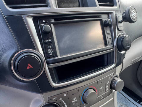 2013 Toyota Highlander Plus