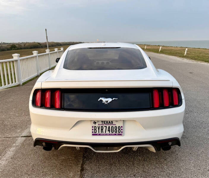 2017 Ford Mustang EcoBoost Premium