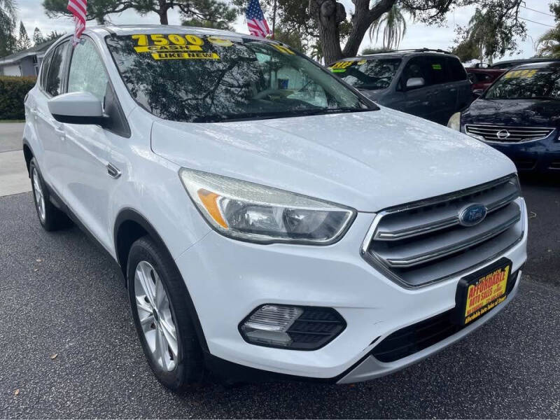 2017 Ford Escape SE's photo