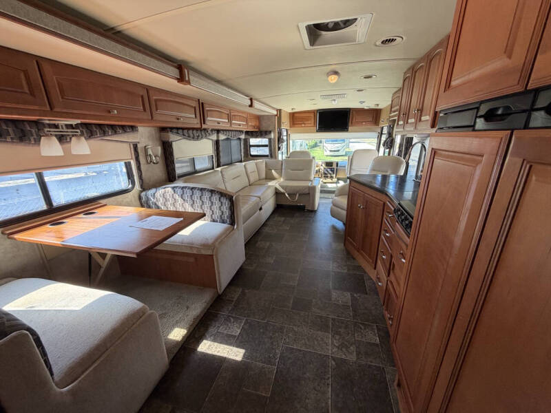 2014 Winnebago SIGHTSEER