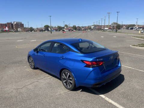 2020 Nissan Versa SR