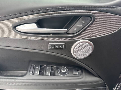 2023 Alfa Romeo Stelvio Veloce