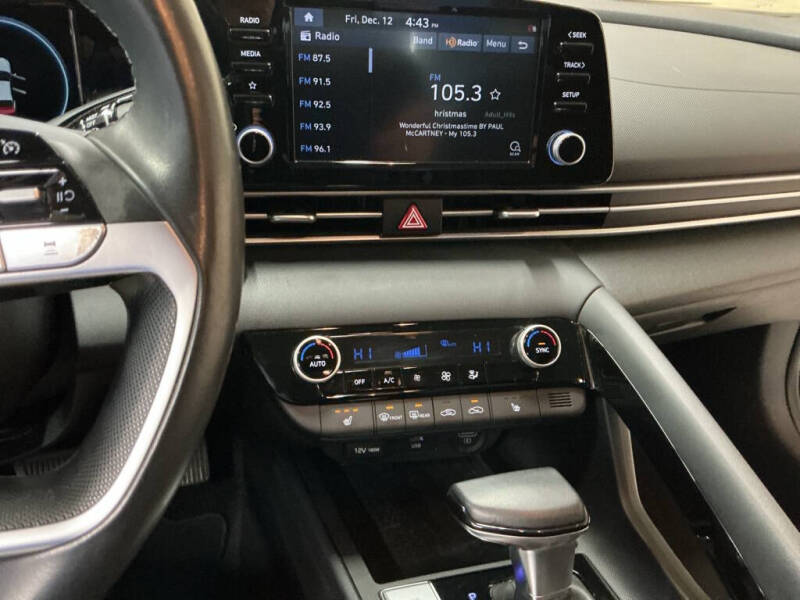 2022 Hyundai Elantra