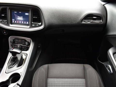 2022 Dodge Challenger SXT