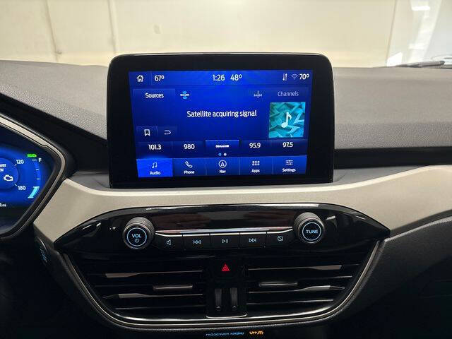 2022 Ford Escape Hybrid SEL