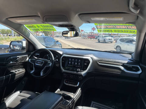 2023 GMC Acadia SLT