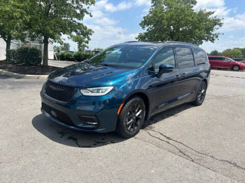 2022 Chrysler Pacifica Touring L